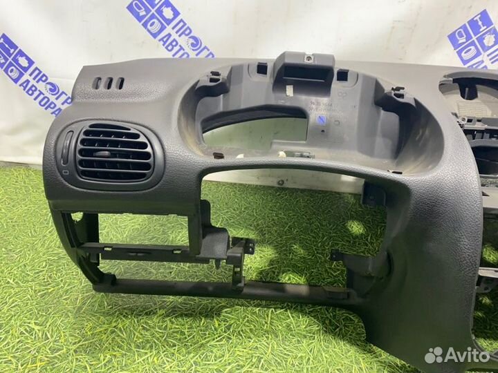 Торпедо Peugeot 206 хэтчбек 1.4 I 75 (TU3JP) 2007