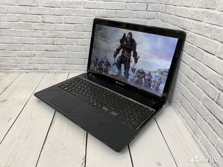 Игровой ноутбук Packard Bell i3/Nvidia/6gb/1000gb