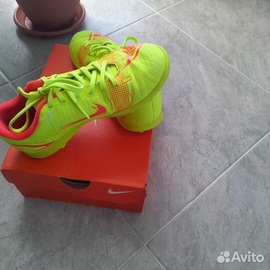 Футбольные бутсы 31 размер