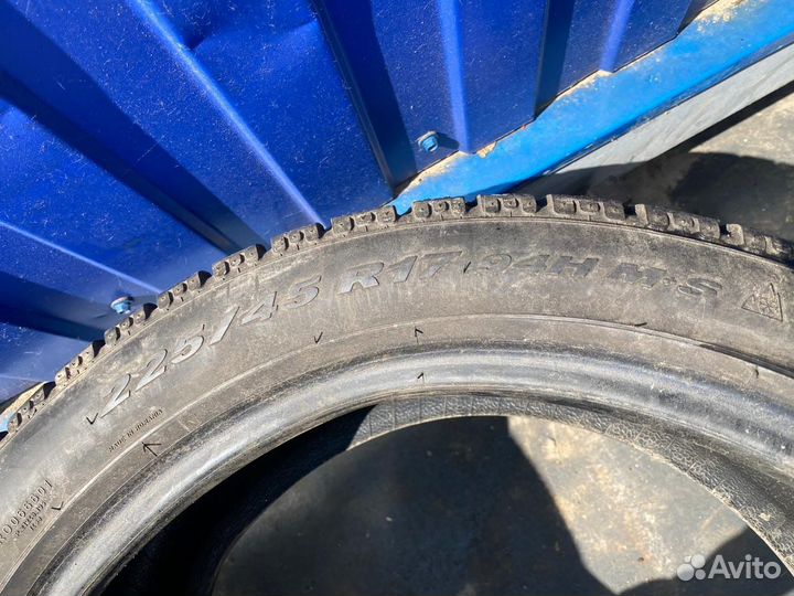 Pirelli Winter Sottozero 210 Serie II 225/45 R17