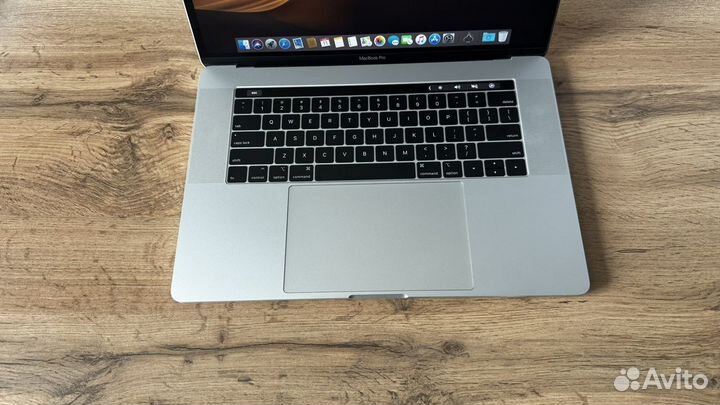 MacBook Pro 15 2020 i9/32/512 мощнейший