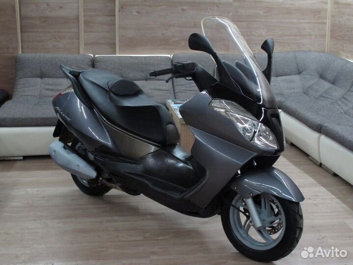 Скутер aprilia atlantic 125 бу