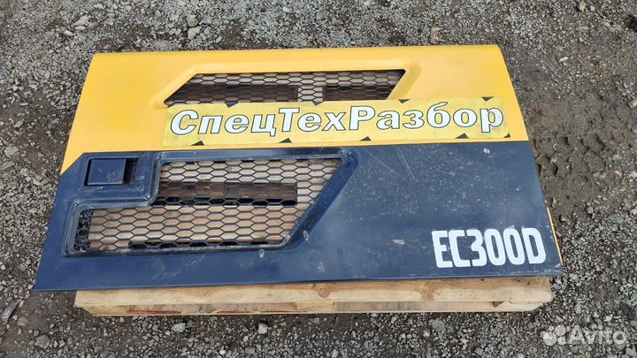 Дверь боковая экскаватора Volvo EC300D