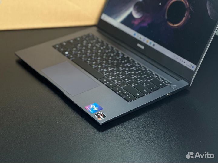 Мощный ryzen5 5500u oзу-8gb