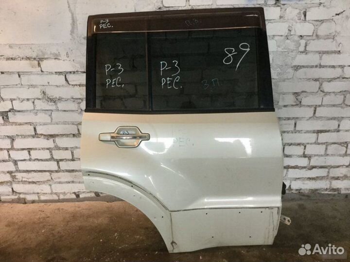 Дверь задняя правая Mitsubishi Pajero V6 2000-2006