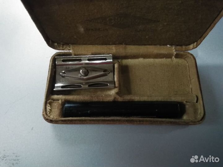 Продам винтажный военный станок Gillette хаки