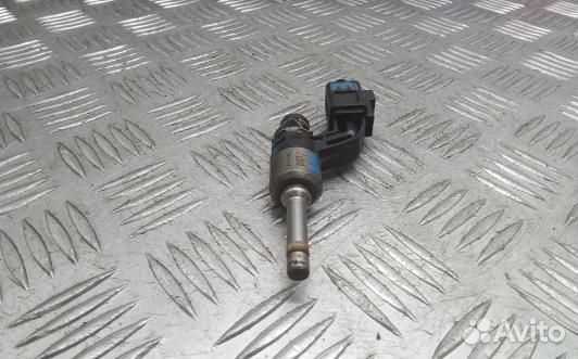 Форсунка бензиновая volkswagen passat B6 (3TD04B703)