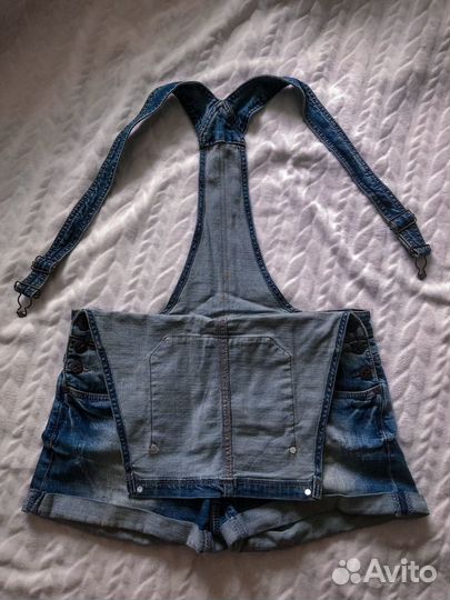 Джинсовый комбинезон с шортами