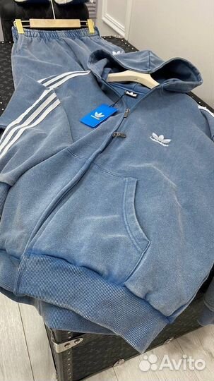 Спортивный костюм Balenciaga