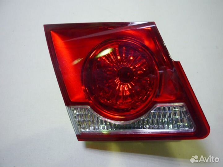 Фонарь задний левый внутр Шевроле Круз Седан 09-15