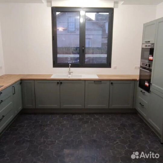 Современная стильная кухня