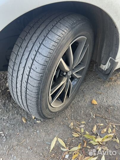 Yokohama BluEarth E70BZ 215/55 R17