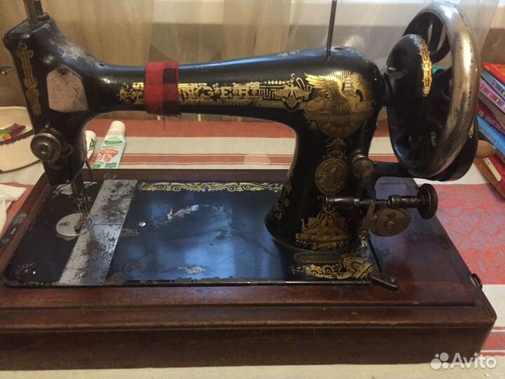 Швейная машина Singer