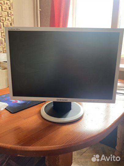 Монитор Samsung