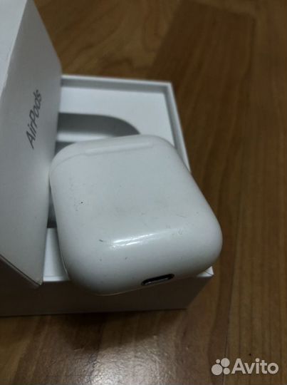 Airpods 1 (правый наушник + кейс) original