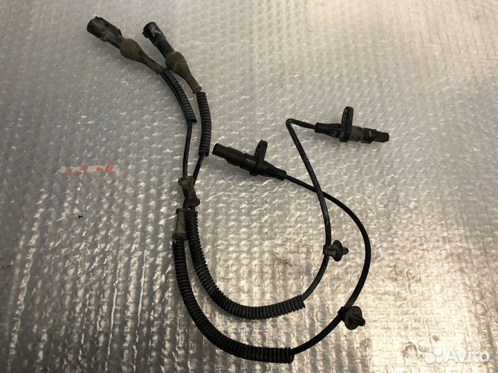 Датчик ABS задний Ford Mustang V 04-14