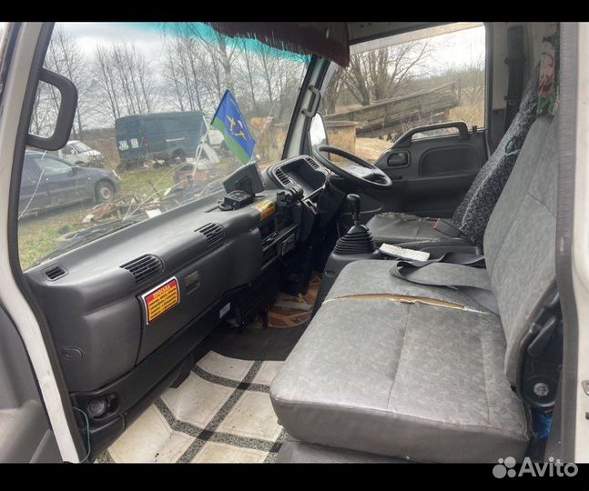 Кабина isuzu elf и другие запчасти