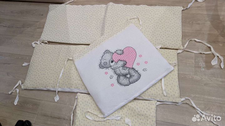 Бортики в детскую кроватку