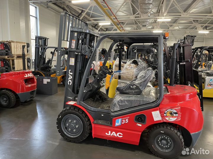 Вилочный погрузчик JAC CPCD35, 2023