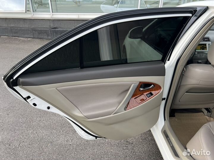 Toyota Camry 2.4 AT, 2011, 151 277 км