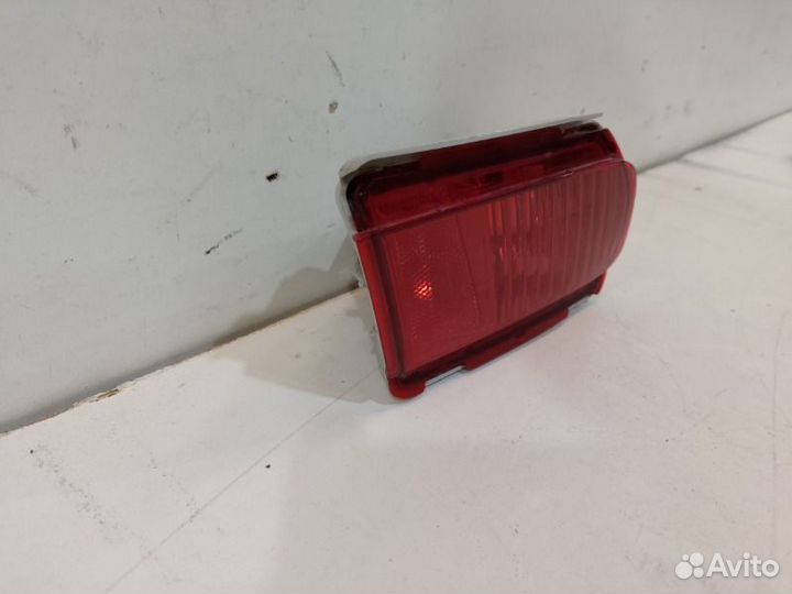 Фонарь противотуманный задний правый Toyota Land
