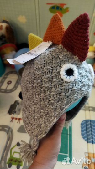 Шапка динозавр