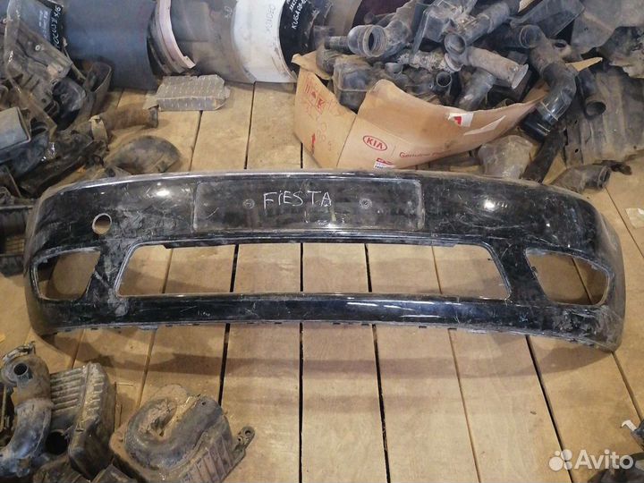 Ford Fiesta 2001-2005 Бампер передний