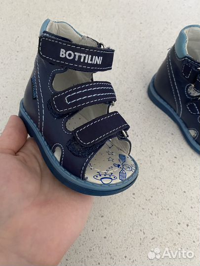 Сандалии детские 19