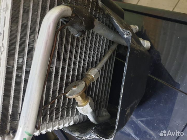 Продаю радиатор кондиционера на автомобиль Лада
