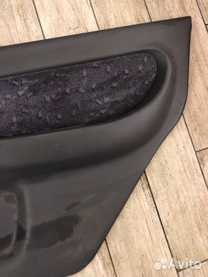 Карта двери обшивка задняя правая Kia Spectra