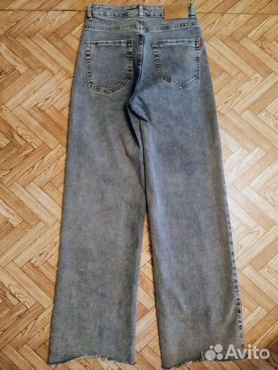 Джинсы женские