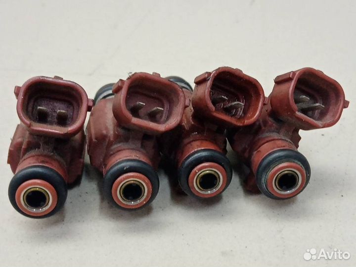 Форсунка инжекторная электрическая Nissan Almera N