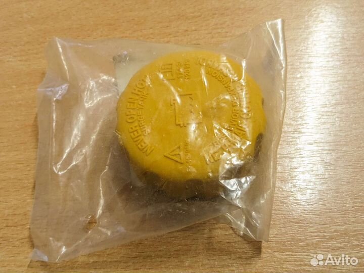 Крышка расширительного бачка GM 94539597