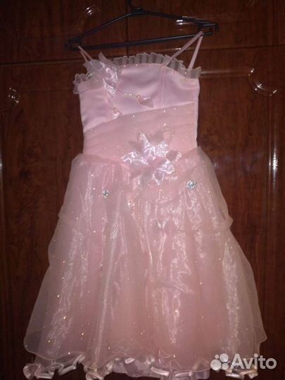 Платья на 6,7,5 лет