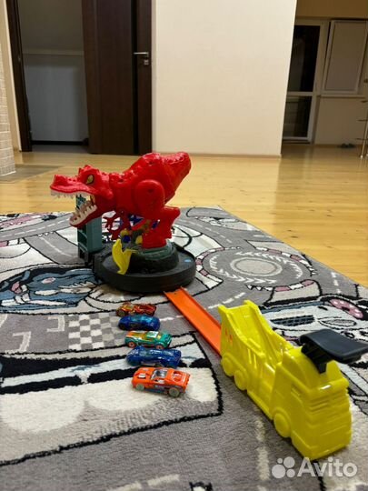 Хот вилс динозавр ти-рекс