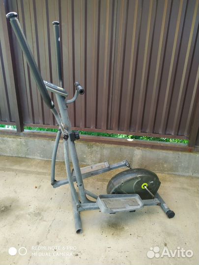 Тренажер элипс б/у рабочий в центре Вардане