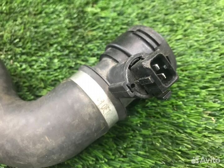 Патрубок системы охлаждения Bmw 5 E60 N52B30 2006