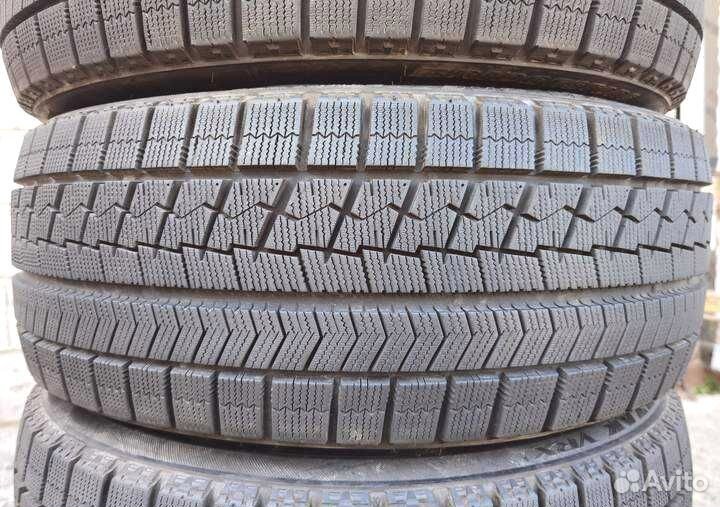 Bridgestone Blizzak VRX 225/40 R18 97V