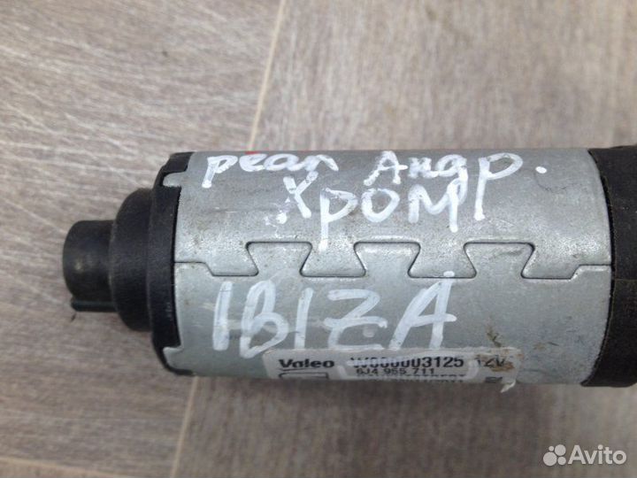 Мотор стеклоочистителя задний Seat Ibiza