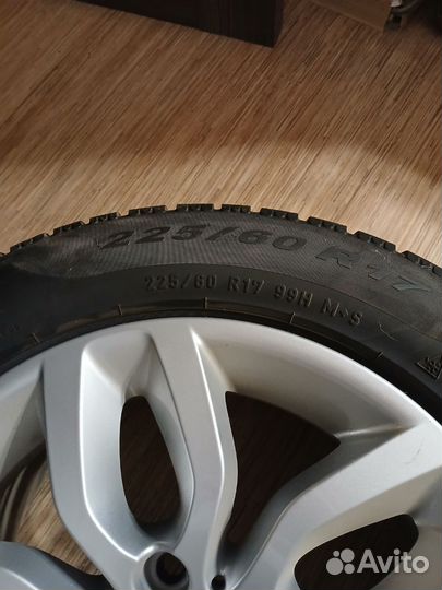 Pirelli P Zero Nero M+S 225/60 R17 110K