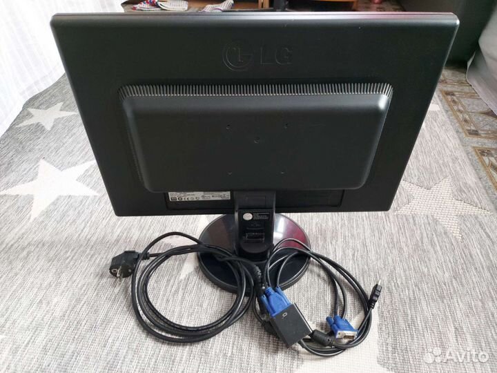 Монитор LG
