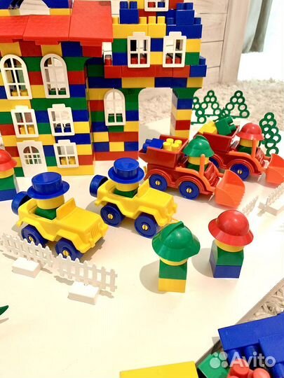 Конструктор Bauer 420 деталей (Кроха Classic)