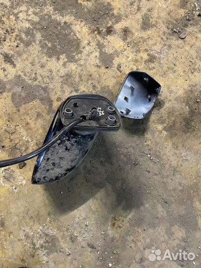 Зеркало Ниссан титда