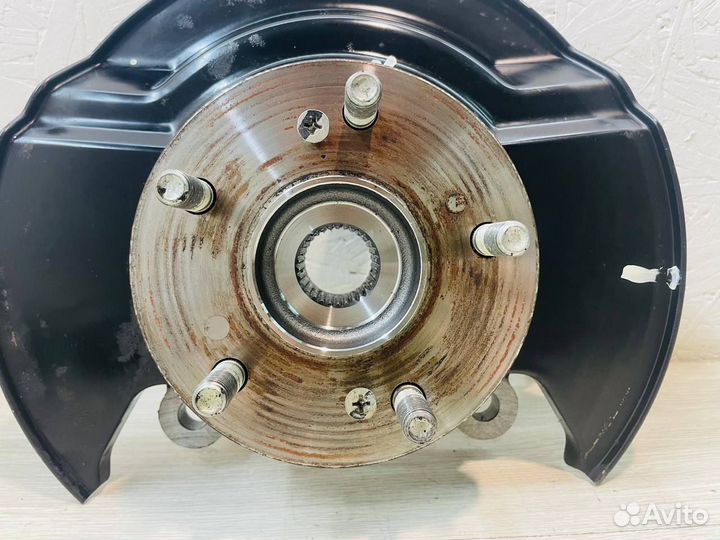 Кулак передний правый Honda CR-V 3 RE