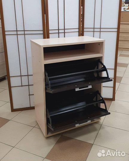 Обувница «Дели»