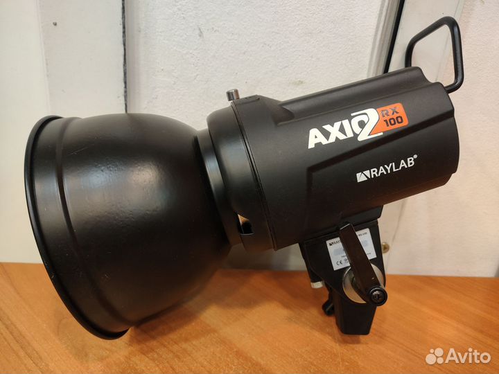 Комплект студийного света Raylab axio2 100 Classic