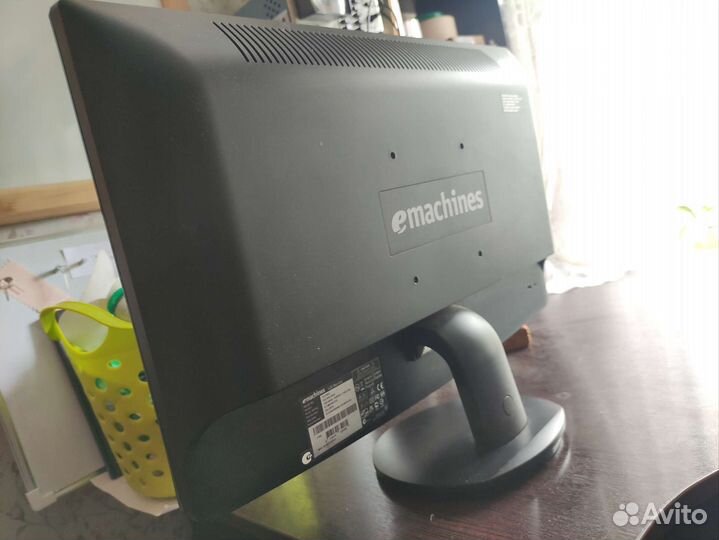 Монитор Acer eMachines E223HQ