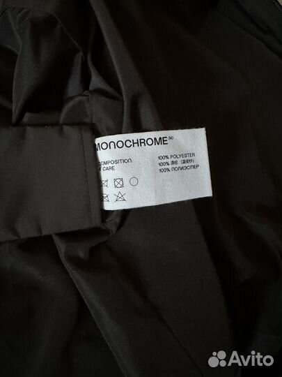 Monochrome waterproof jacket новый