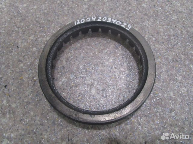 Бугельная гайка Scania 1307564