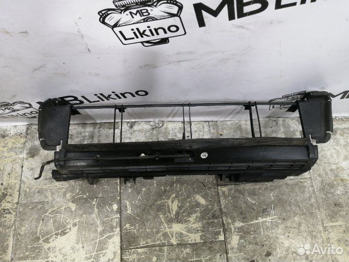 Дефлектор радиатора Mercedes C-Class W204